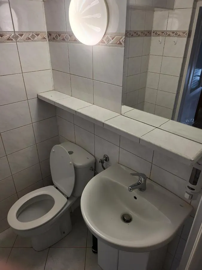 Rooms4Rest Cisowa - Private Rooms For Tourists - Atr Consulting Sp, Z O,O, Warschau Hostel