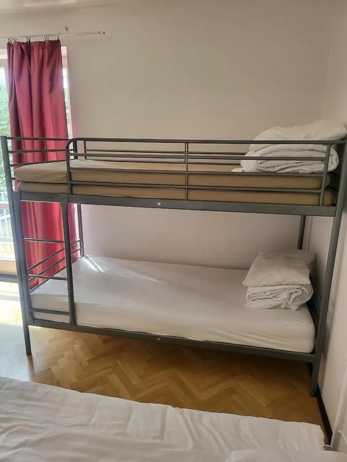 Hostel Rooms4Rest Cisowa - Private Rooms For Tourists - Atr Consulting Sp, Z O,O, Warschau